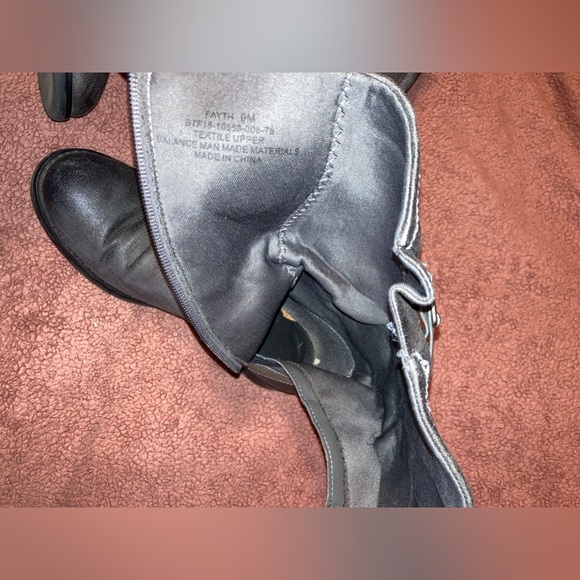 ••SOLD•• - Picture 3 of 5